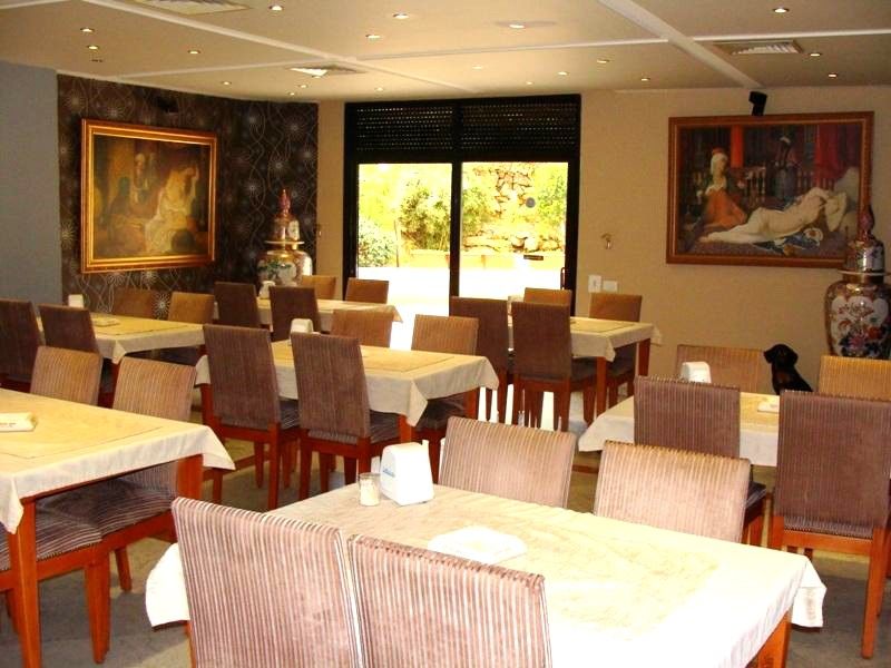 Camelot Hotel Джуния Экстерьер фото