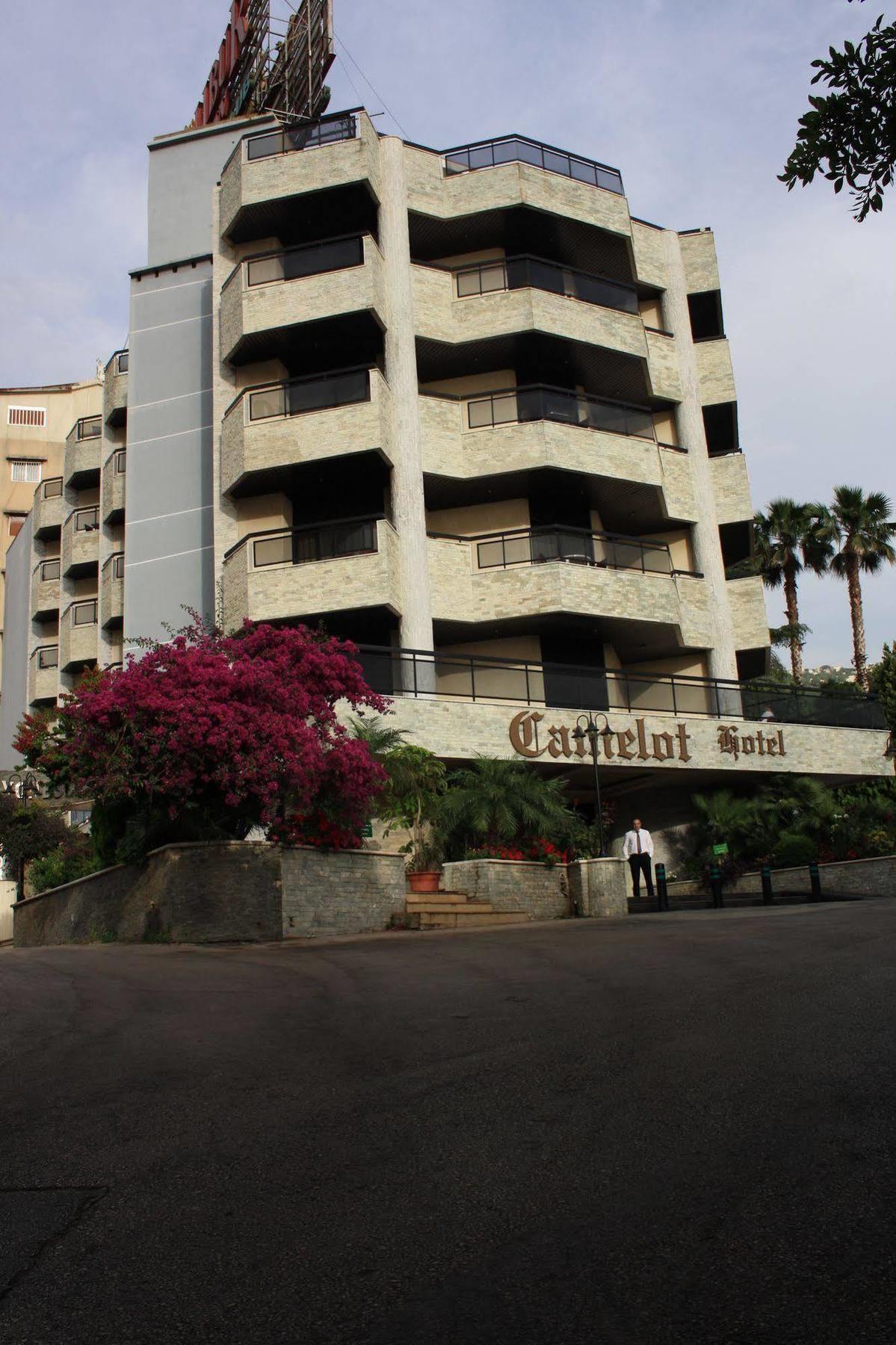 Camelot Hotel Джуния Экстерьер фото